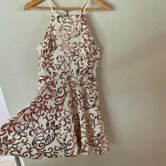 City Triangles Off White/Cream Fit & Flare Dress with Rose Gold Sequins, size 7 - Picture 3 of 10